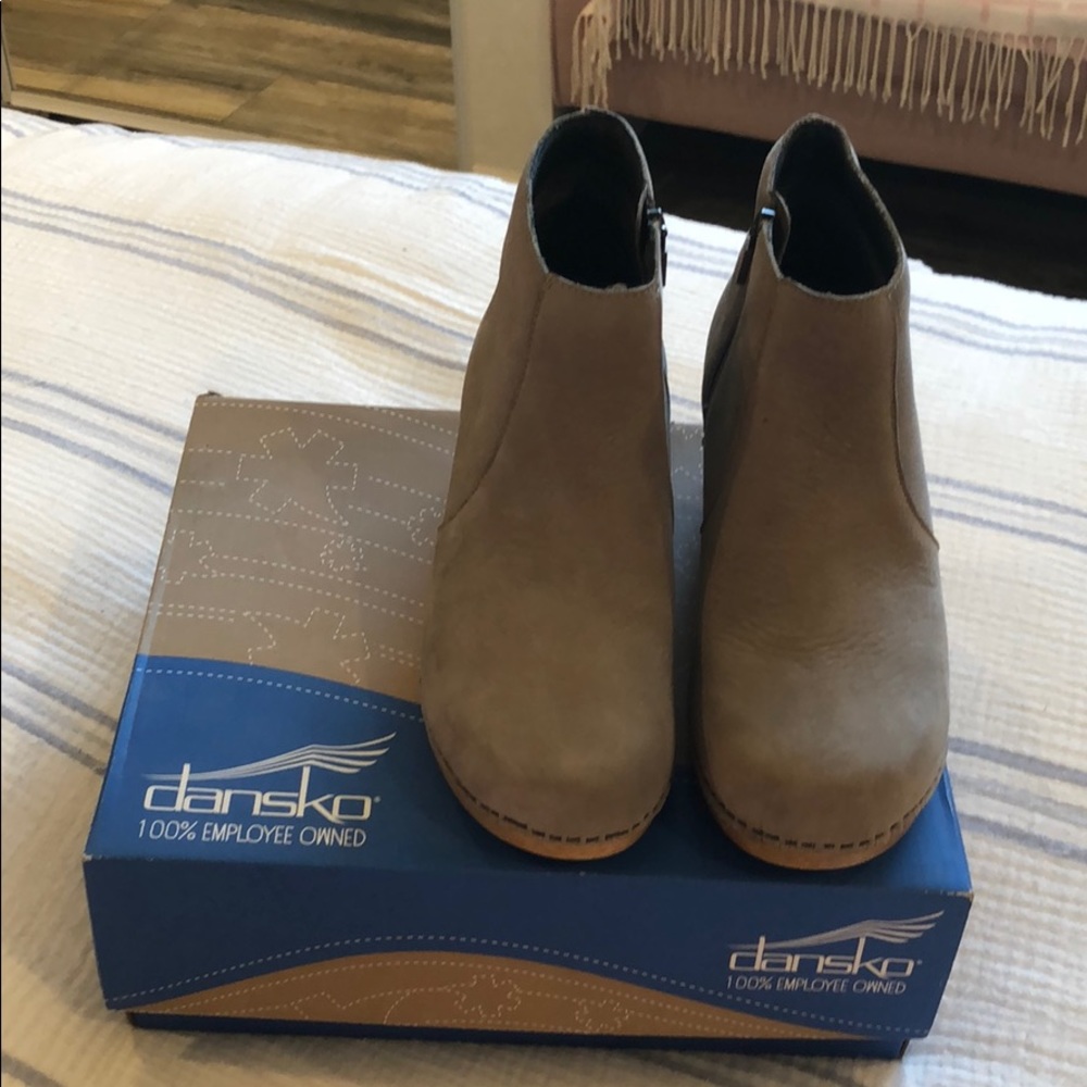 Dansko Maria Taupe suede booties size 41/W10-10.5